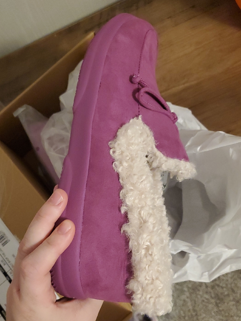 Vionic Purple Plush-Lined Women's Moccasins - Picture 7 of 7